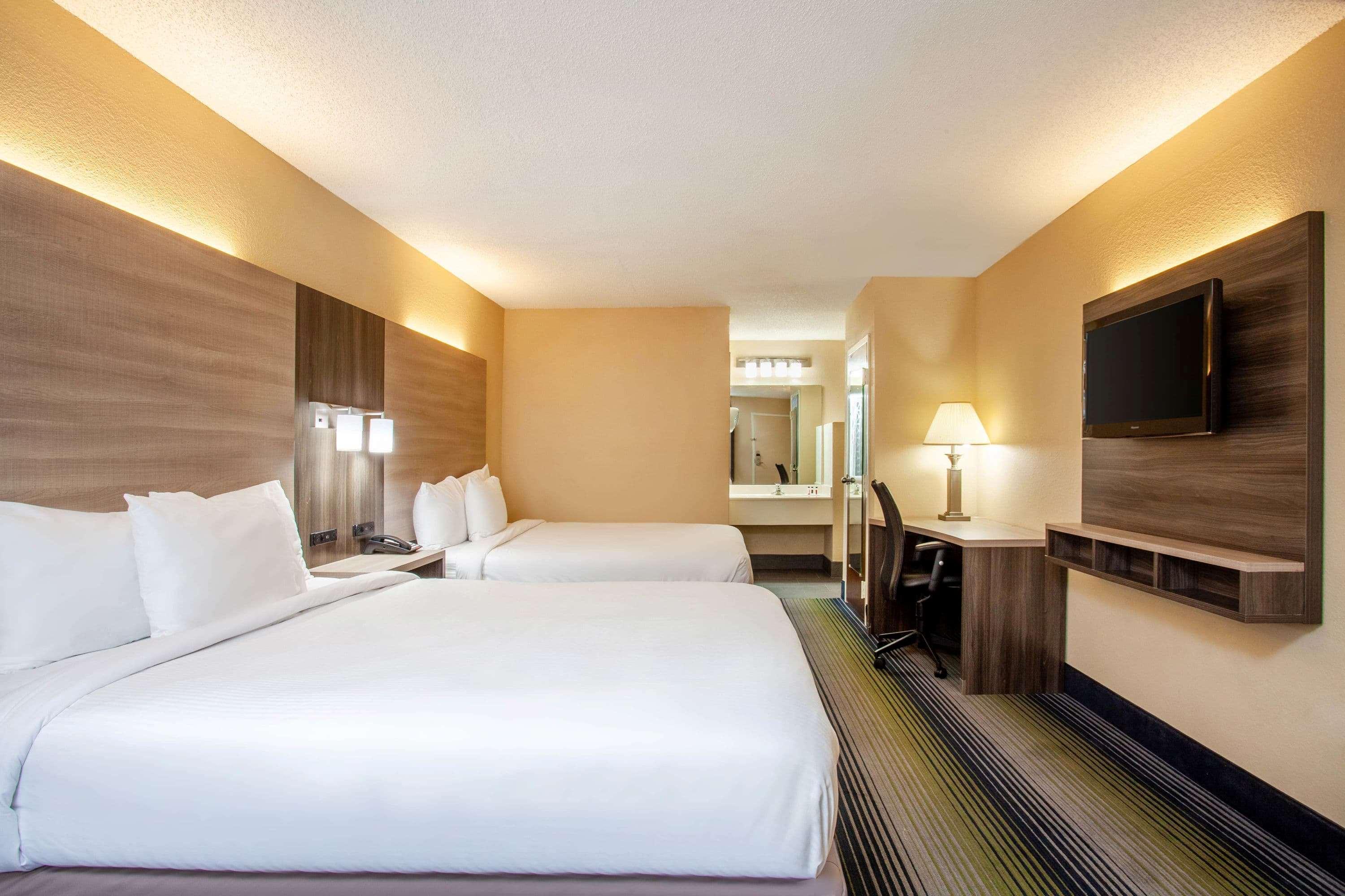 Baymont By Wyndham Mcdonough Hotell Eksteriør bilde