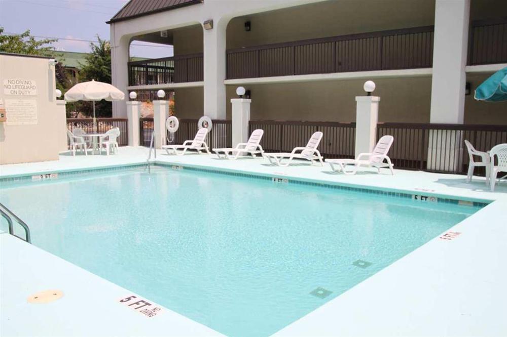 Baymont By Wyndham Mcdonough Hotell Fasiliteter bilde